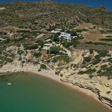 Giourgas & Aparthotel