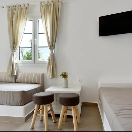 Aparthotel Giourgas &