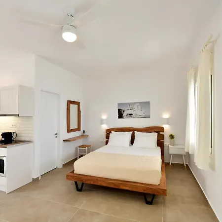 מלון דירות Giourgas & Provatas