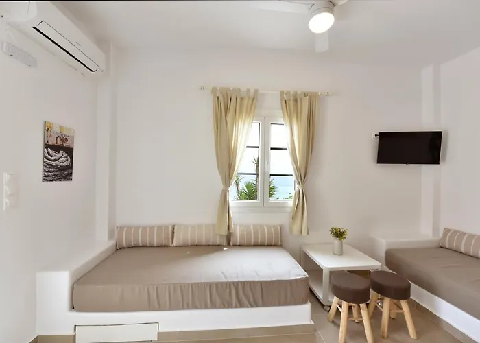 Ξενοδοχείο με διαμερίσματα Giourgas & 4*