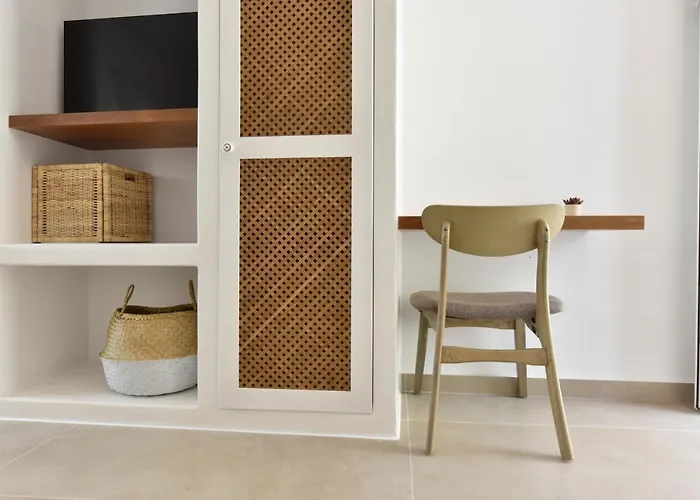 Giourgas & 4* Provatas