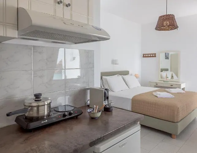 Giourgas & Aparthotel Provatas