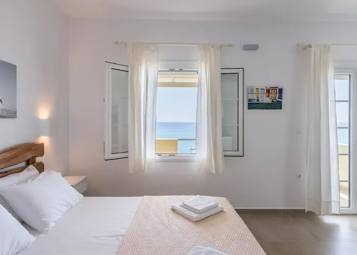 Giourgas & Aparthotel