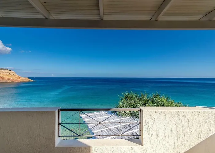 Aparthotel Giourgas &