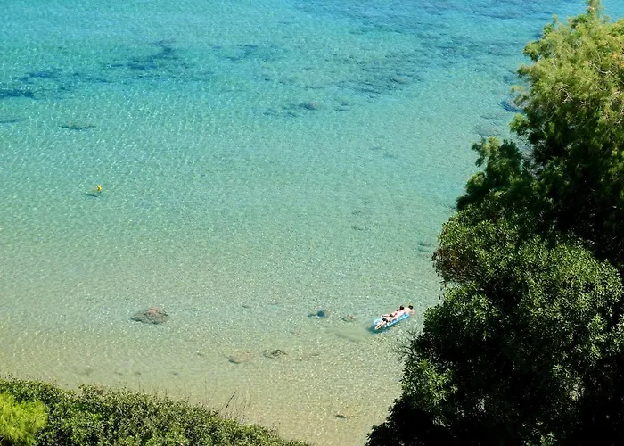 Giourgas & Ξενοδοχείο με διαμερίσματα