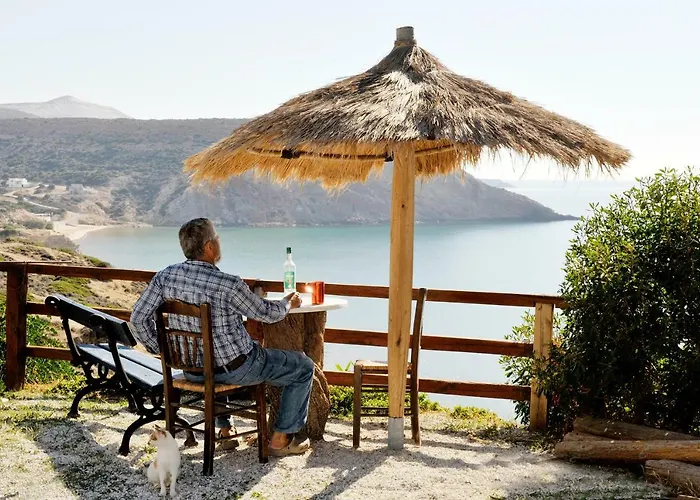 Giourgas & Ξενοδοχείο με διαμερίσματα 4*